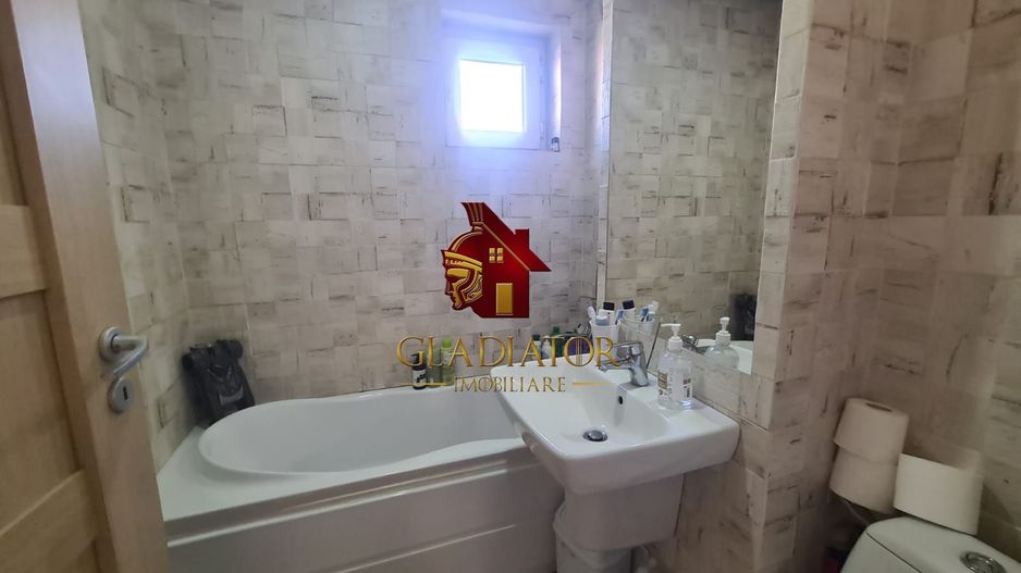 Apartament 2 camere – Tătărași, Ateneu – Etaj 2/4 – Renovat, poziție e - Poză 4