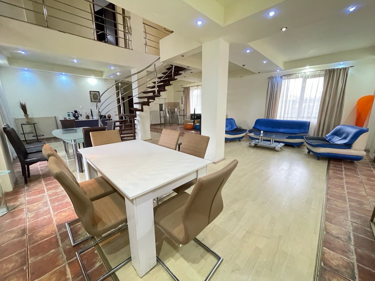 Casa individuala de inchiriat zona Modern - Poză 3