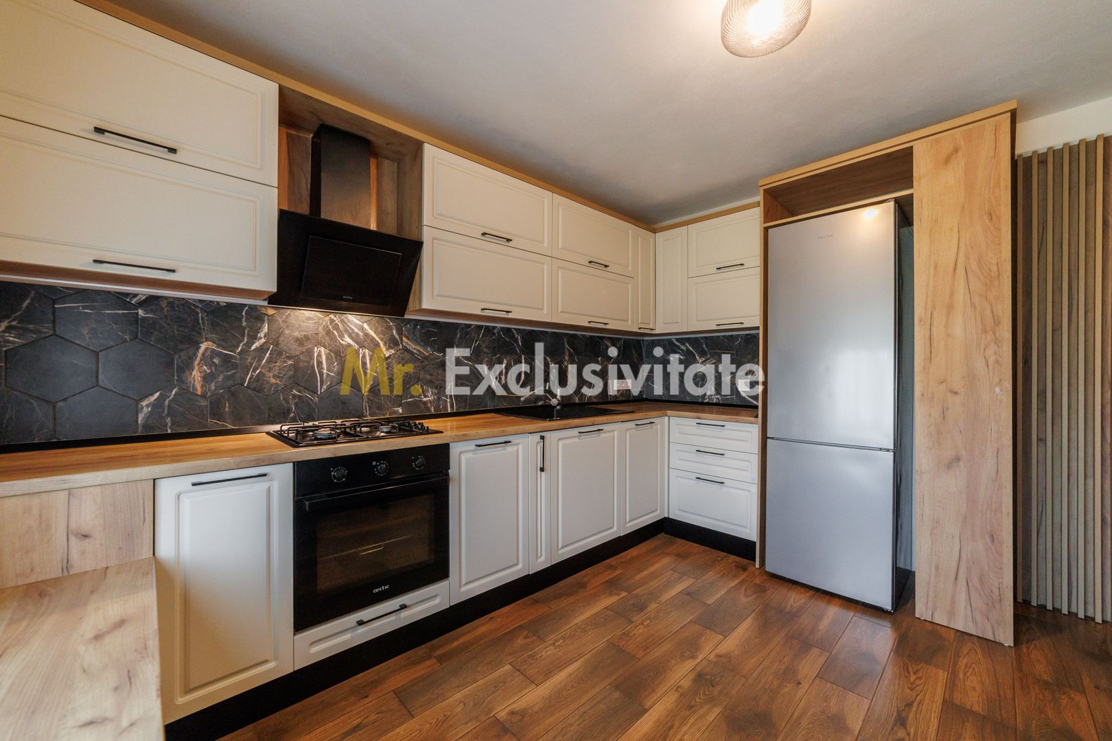 Casa cu 5 camere, Babana, AG - Poză 5