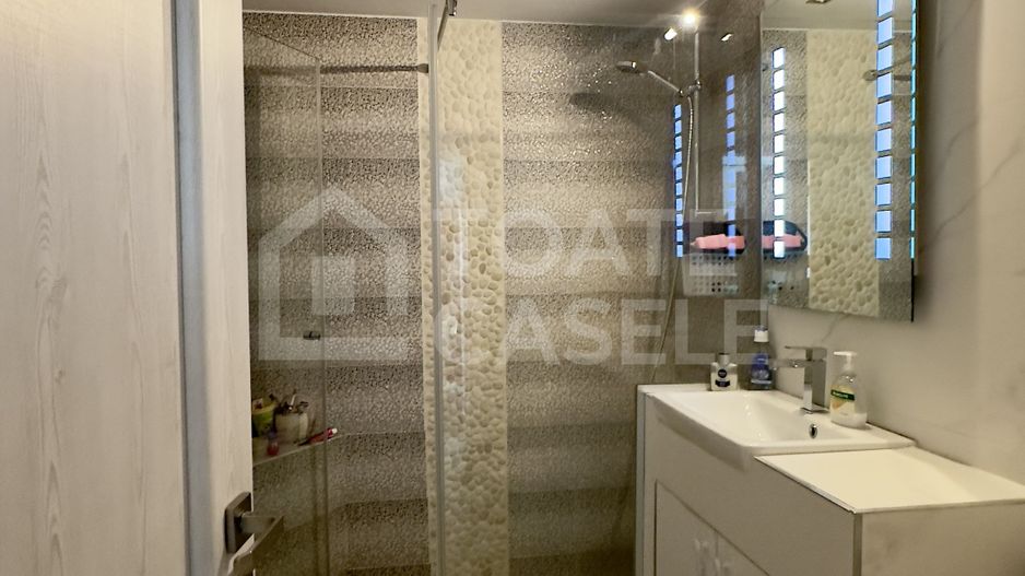 Apartament 2 camere, decomandat, zona Iulius Mall - Poză 4