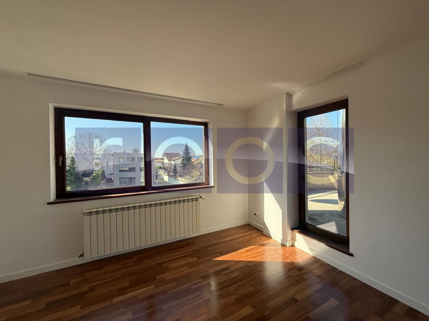 INCHIRIERE VILA DEOSEBITA EROU IANCU NICOLAE | PISCINA | 7 CAMERE | 1300MP CURTE - Poză 12