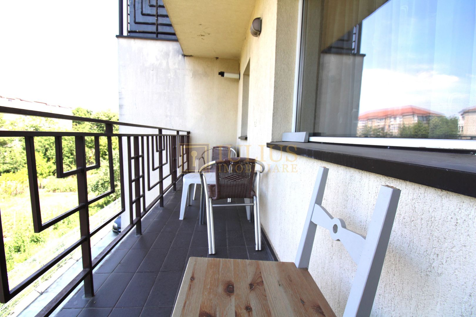 Apartament cu 3 camere in Aradului, 2 locuri de parcare - Poză 4