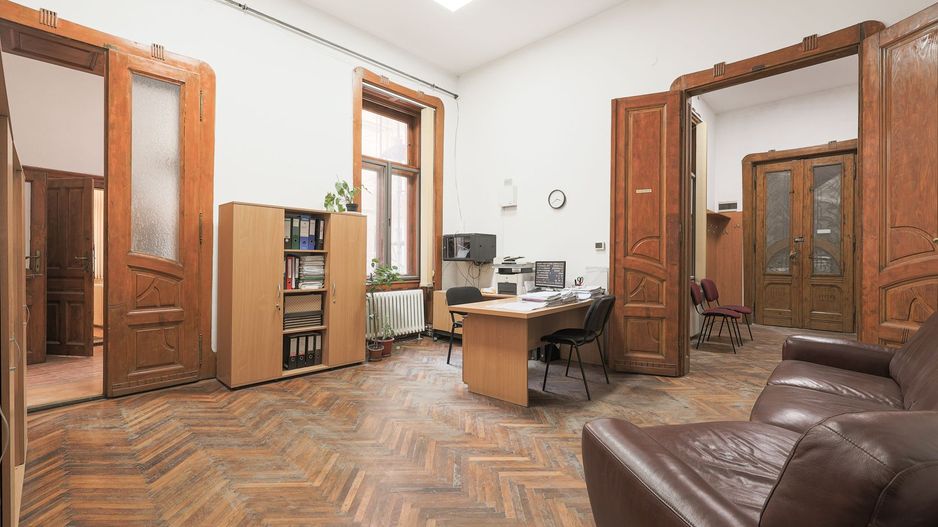 Apartament 6 camere cu potențial de birou în Palatul Kovacs - Poză 10