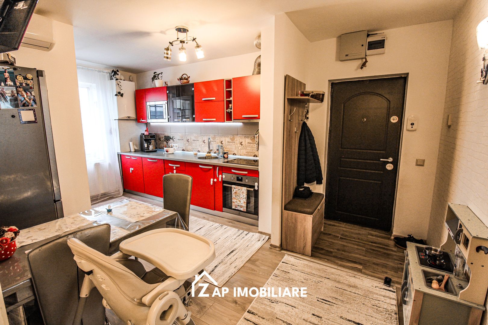 Shopping City - 3 Camere Decomandat - 69 mp Lift Nou- Finisat Modern - Poză 12