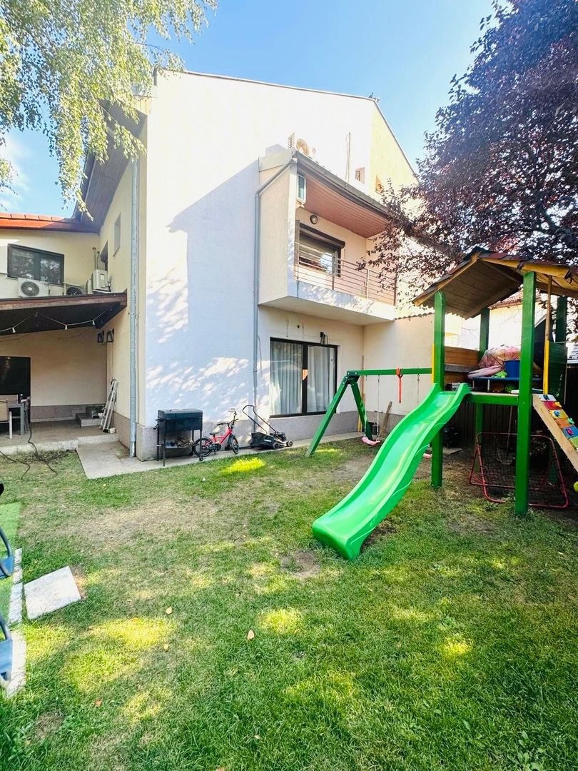 Vilă P+1+M renovată în 2022, cu grădină, în complex privat păzit - Poză 5