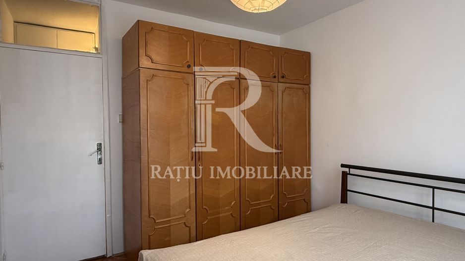 Apartament cu 3 camere | Decebal | Oradea - Poză 2