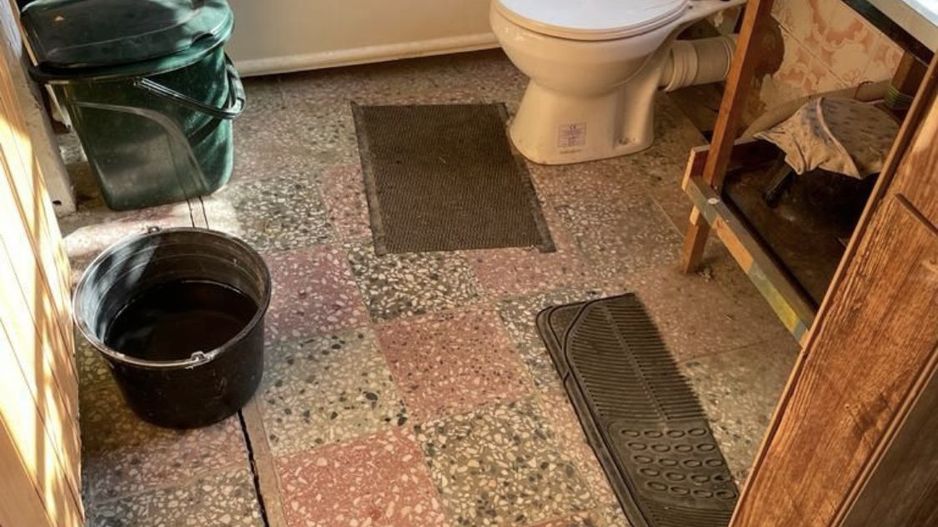 Vand casa la tara - Poză 4