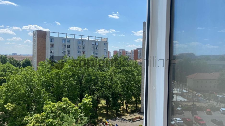 GARSONIERA IN ORADEA - Poză 11