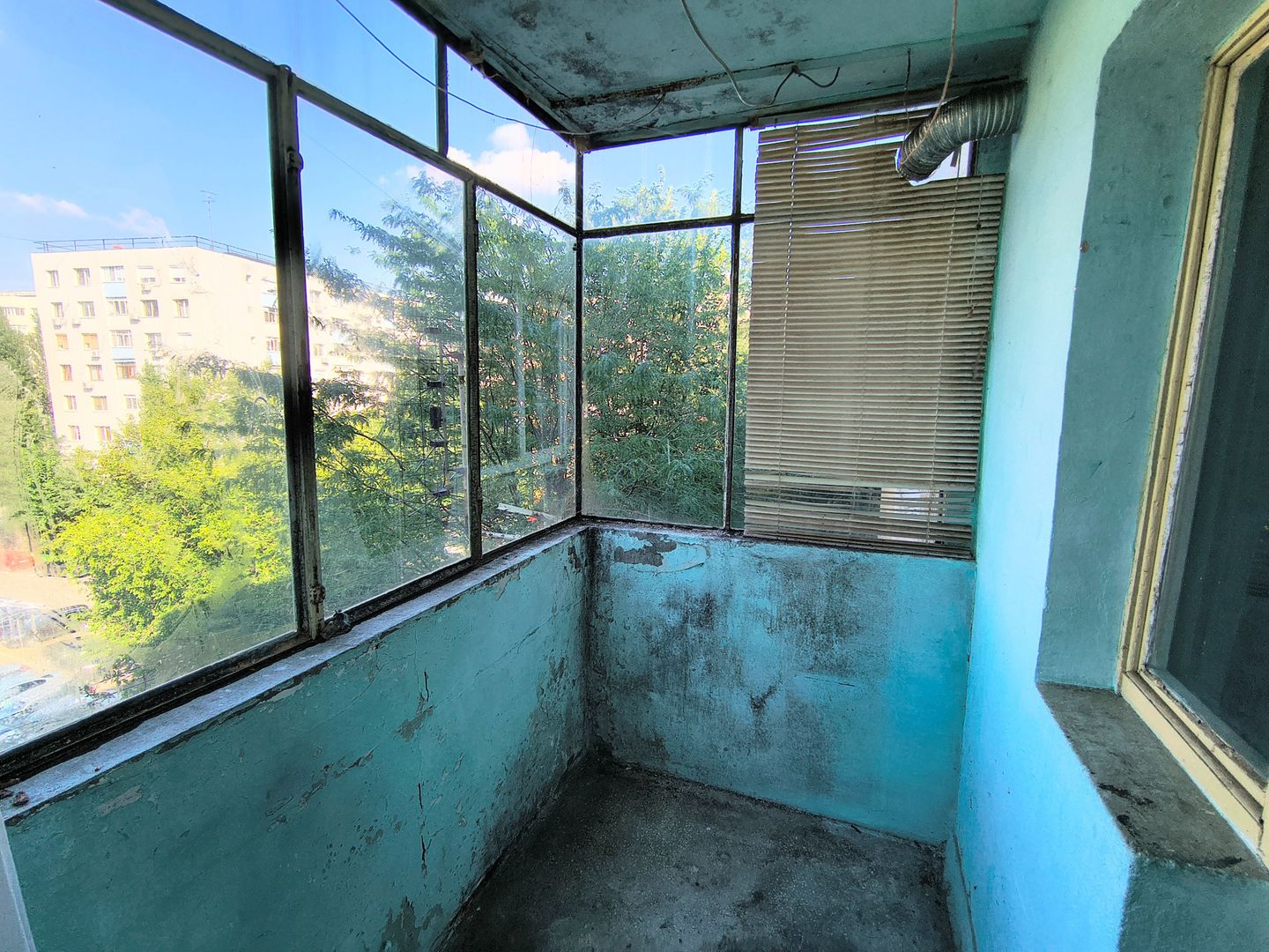 Apartament 3 camere semidecomandat Berceni - Poză 5