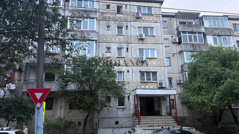 Apartament cu 2 camere - 1983 - Gorjului- Militari - Poză 4
