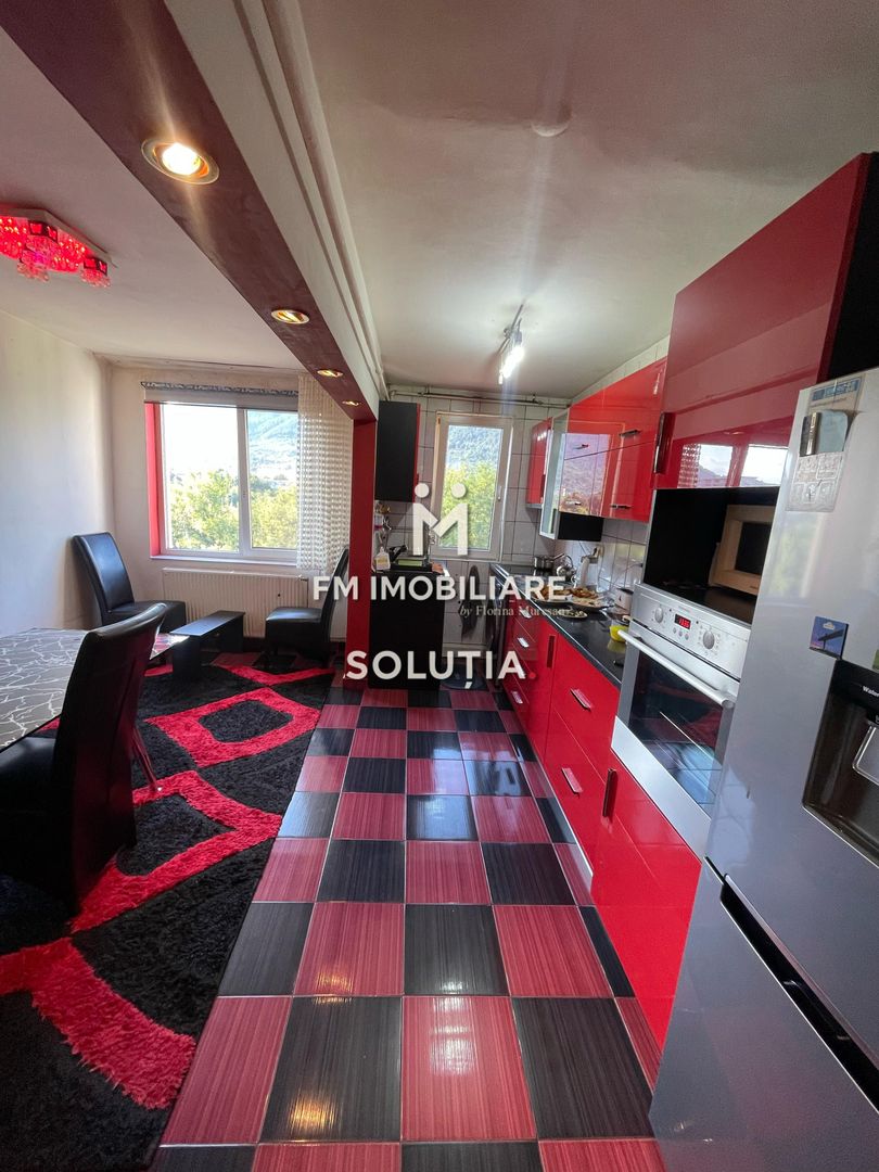 Apartament 3 camere de vanzare in zona Euromedica - Poză 2