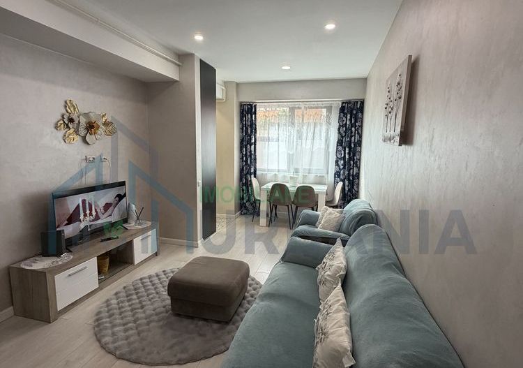 Apartament 3 camere decomandat, parter, zona Palas, Iași - Poză 1