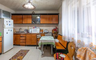 Clădire și teren de investiție, central Roman - Poză 29