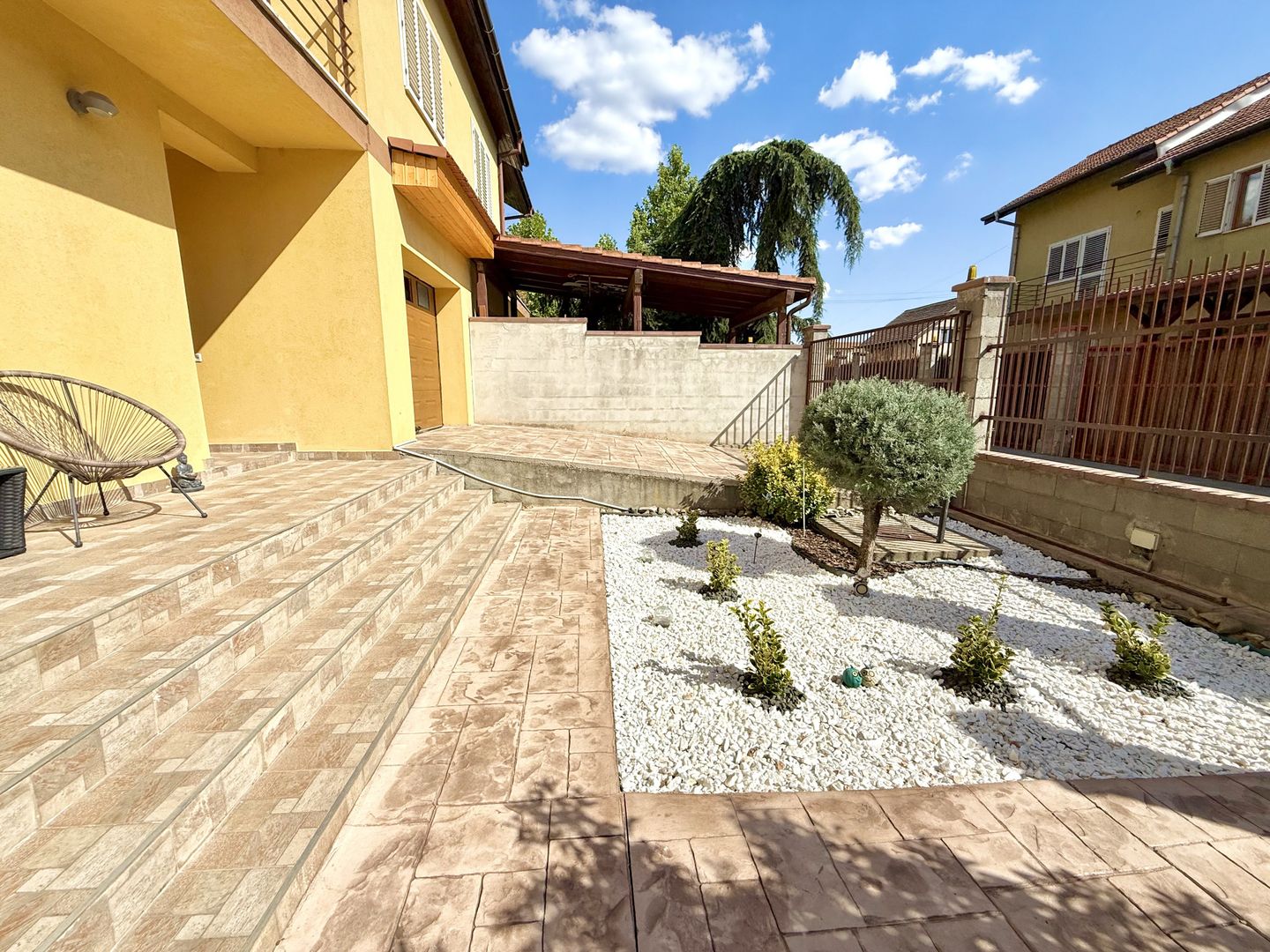 Casă tip triplex în zona centrală Dumbrăvița - Poză 27