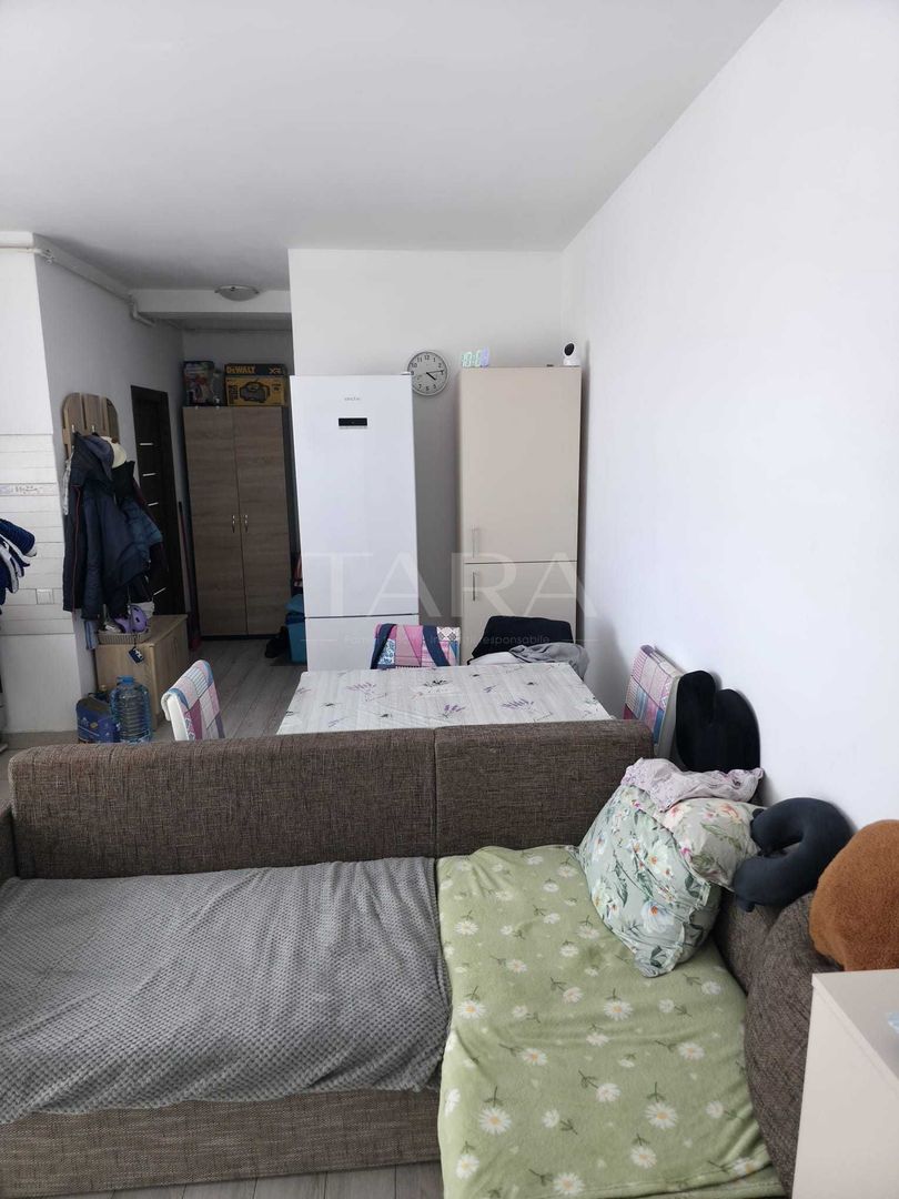 Vă oferim spre vânzare un apartament cu 3 camere în Florești. - Poză 5