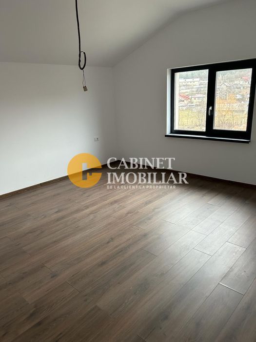 Casa individuala 4 camere TOMESTI Sala Sporturilor - Finalizata - GARAJ - Poză 5