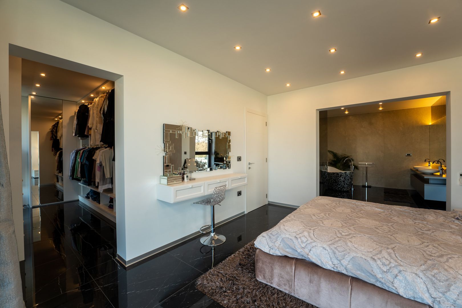 Vrei un stil de viata exclusivist? - Poză 11