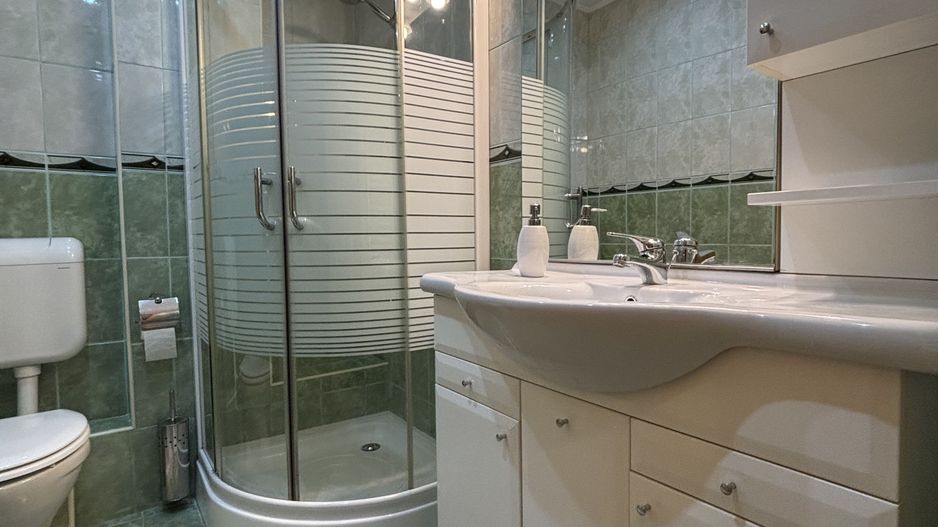 Apartament 3 camere bloc nou cu parcare subterana - Poză 39