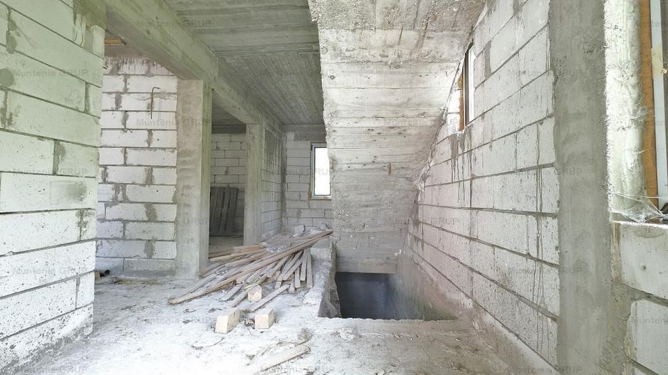 CHEIA - Valea Popii, vanzare vila S+P+E+M exceptionala, posibil si in rate - Poză 11