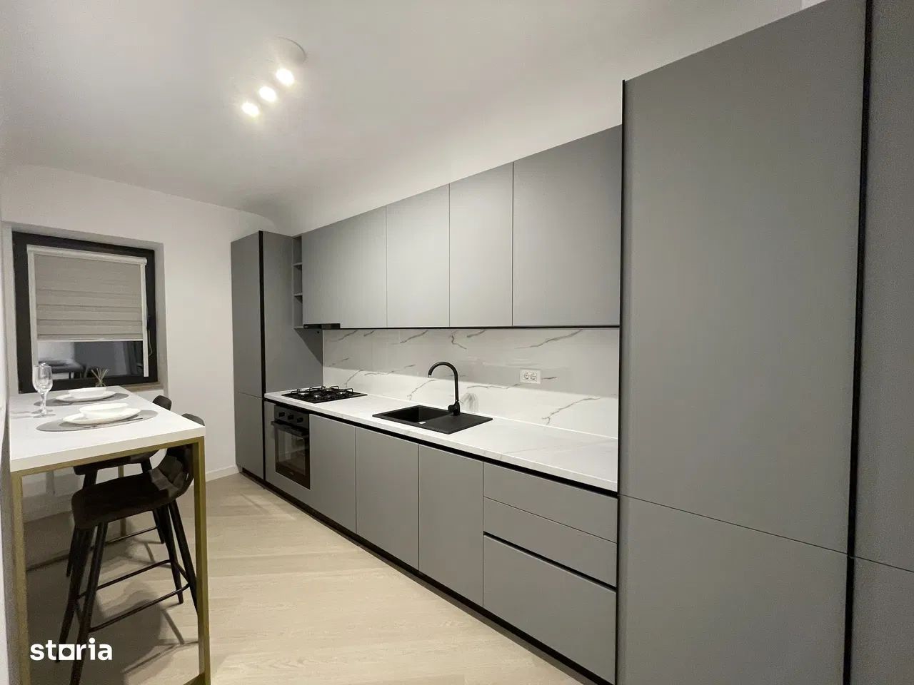 Studio dublu -  complex Cortina North - Poză 7