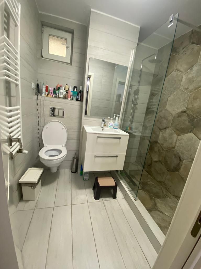 Apartament 3 camere, decomandate, renovat NOU, zona TRAIAN; - Poză 3