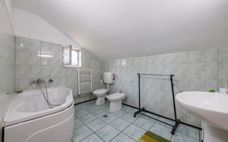 Casă în orașul Pitești - Strada Plopilor - Comision 0 - Poză 8