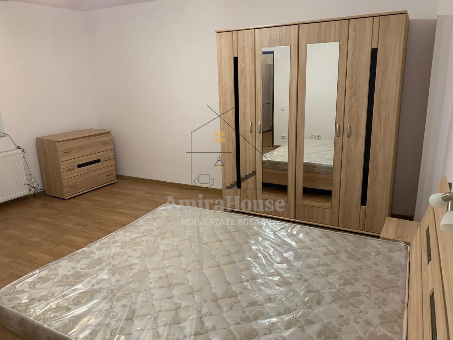 Apartament 2 camere decomandat, nisa, imobil tip vila, 66 mp, parcare, Central - Poză 4