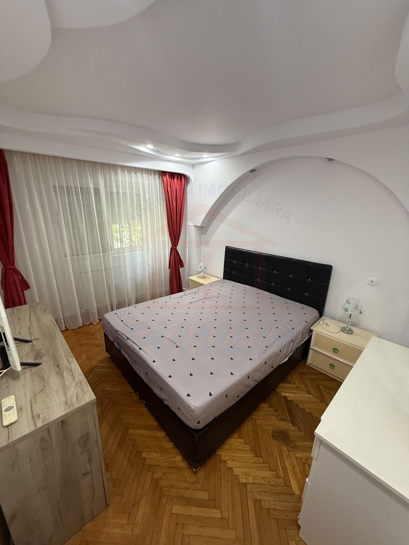 APARTAMENT 3 CAMERE, I.C. FRIMU, 450 €/LUNĂ - Poză 5