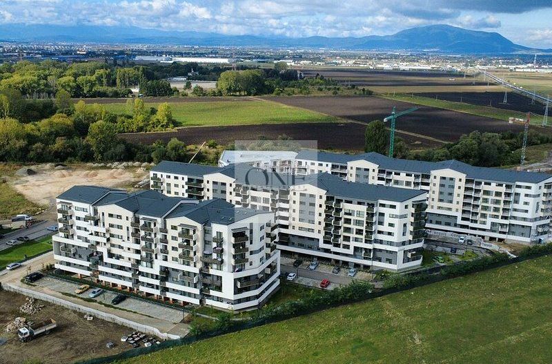 Apartament Spațios Bloc Nou - Poză 1