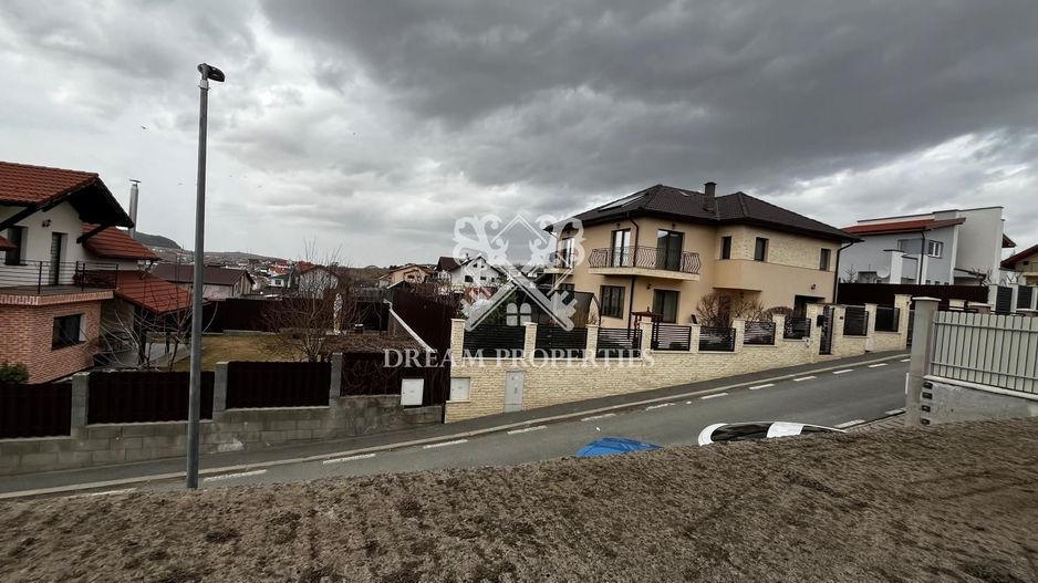 Duplex de vanzare 4 camere, 2 bai, teren 240 mp, intrare Chinteni - Poză 11