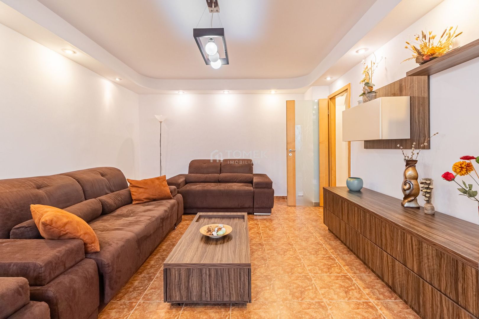 Apartament 4 camere suprafata mare zona Scriitorilor Brasov - Poză 2