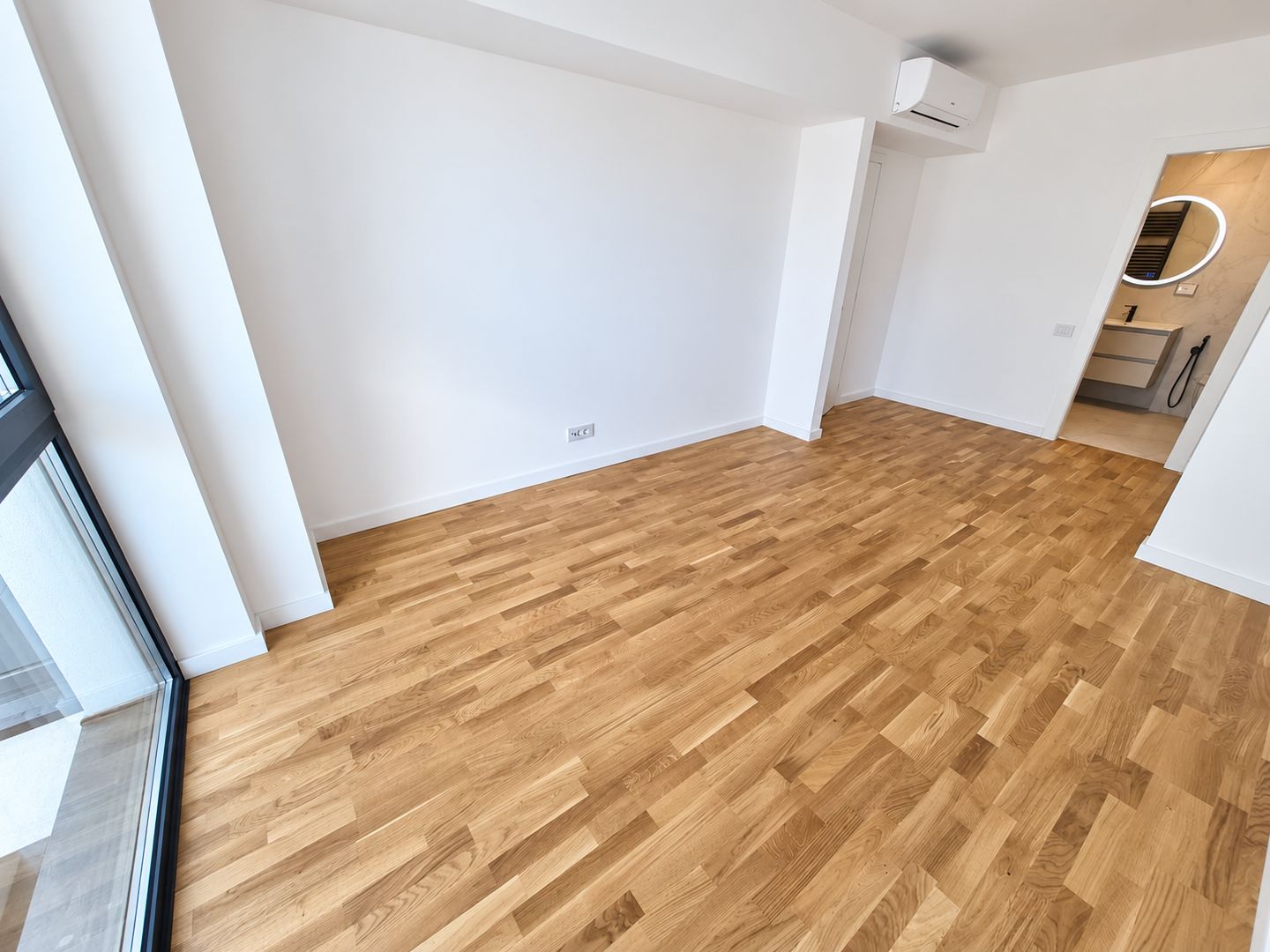 IANCU NICOLAE (Residence 5 Forest II)- 2 camere, 2 bai, parcare, liber - Poză 14
