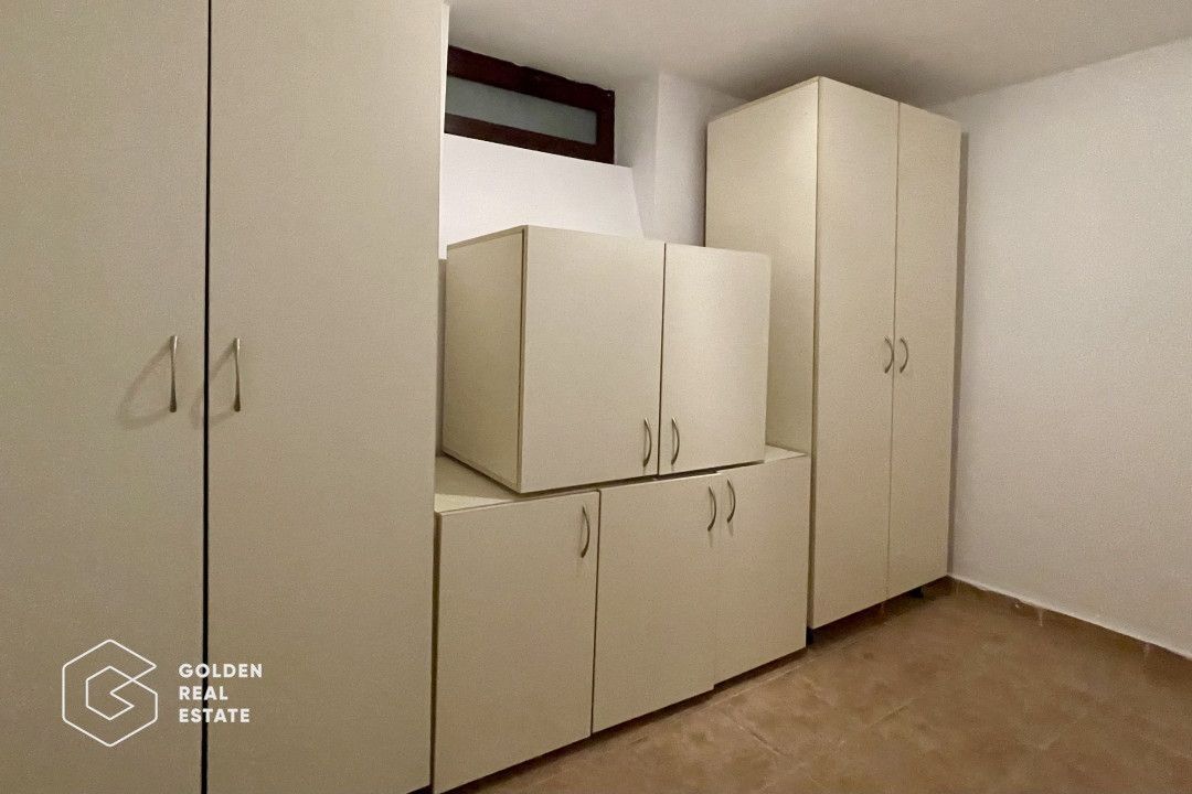 Apartament cu 5 camere și demisol mare, 2 bai, intrare separată - Poză 22