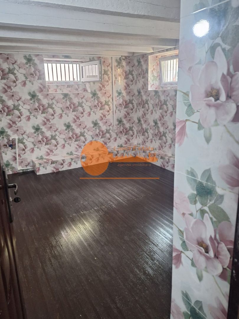 Casa cu 7 camere, fiecare cu grup sanitar propriu – Calea Plevnei - Poză 15