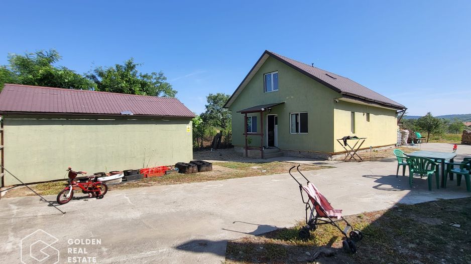 Casa cu teren de 1383 mp, localitatea Paulis - Poză 2