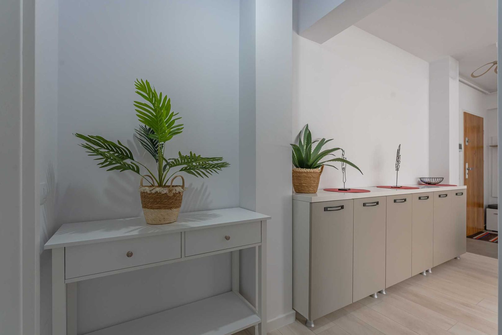 Apartament studio în cartier Noua cu loc de parcare subteran - Poză 6
