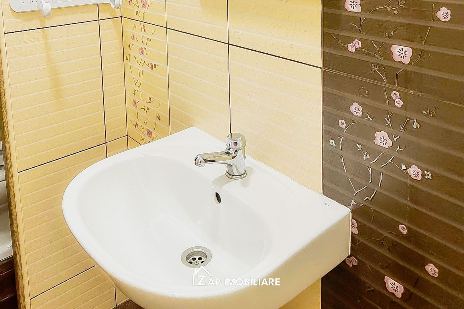 Spatiu de Birouri 100 mp - Renovat - Poză 11