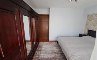 Spre închiriere apartament 3 camere - Bulevardul Decebal - Poză 2