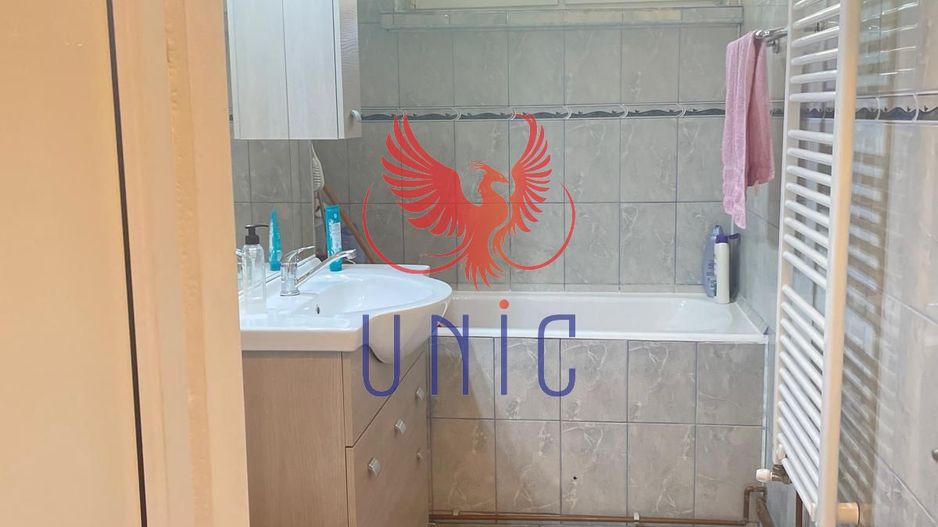 4 camere decomandate, etaj 2, centrala termica - Valea Rosie - Poză 34