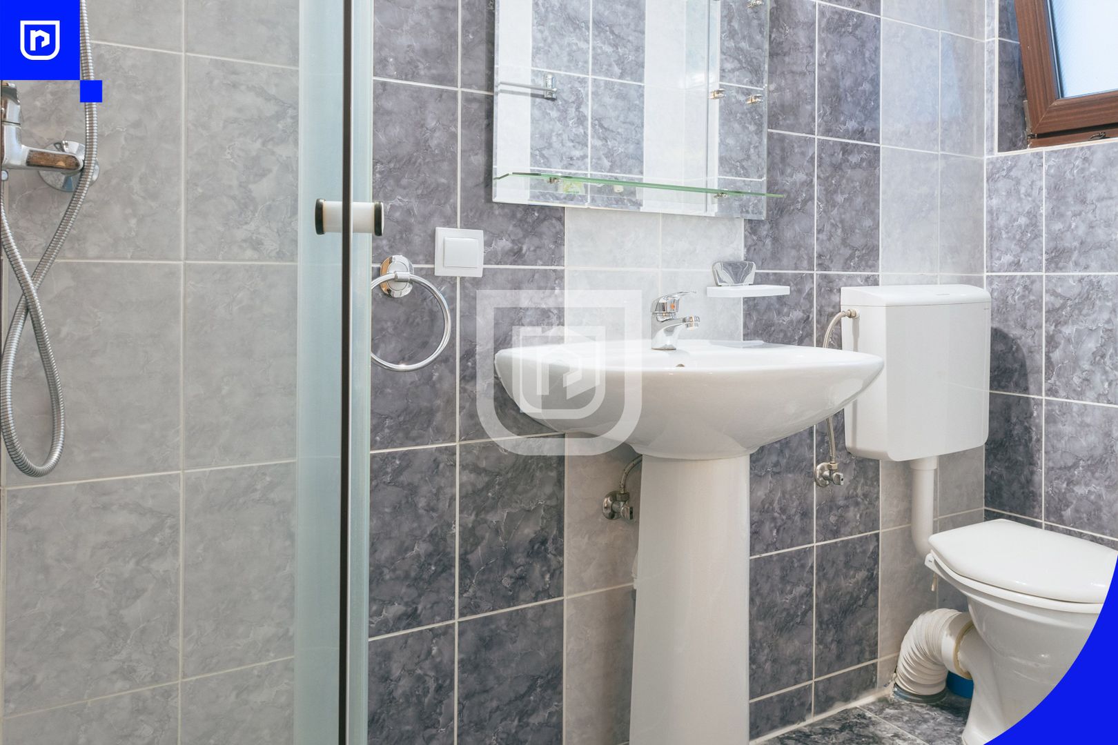 Pensiune cu 8 dormitoare în Mănăstirea Humorului | BUCOVINA - Poză 12