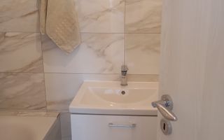 Apartament cu 2 camere modern – de inchiriat, strada Postalionului - Poză 11