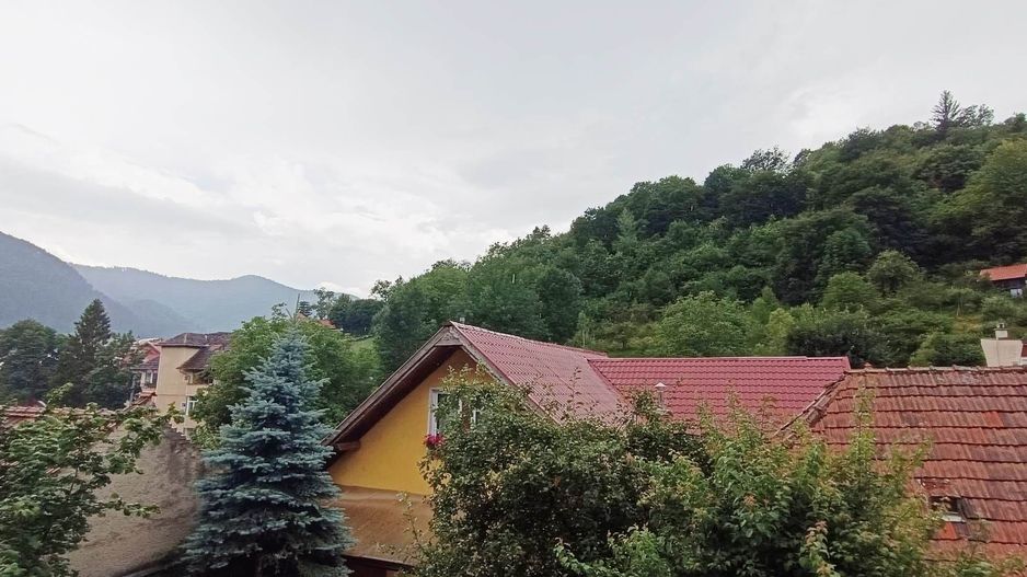 Apartament cu 4 camere si gradina in centrul orasului Brasov - Poză 16