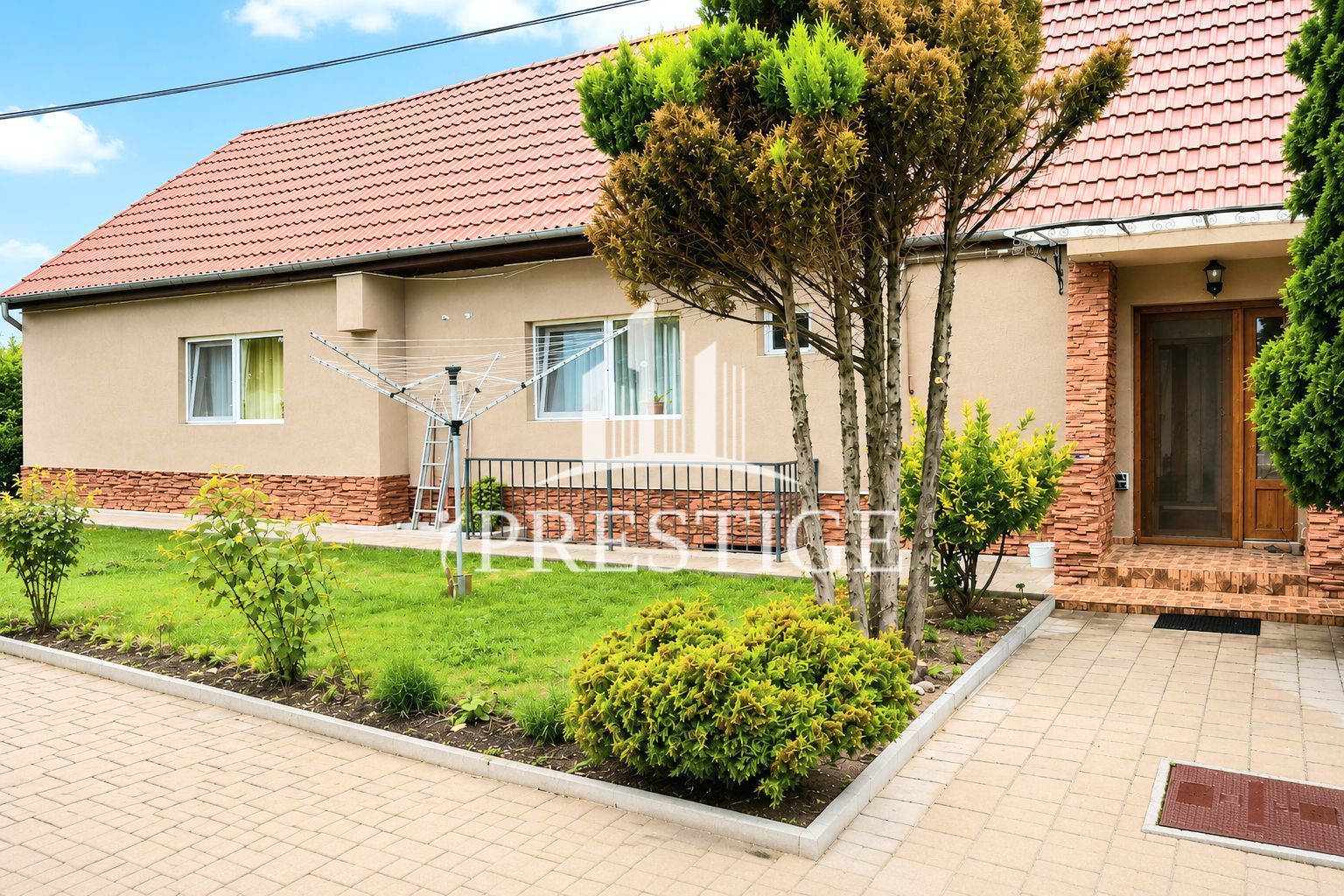 CASĂ DE VÂNZARE ÎN SIBIU TURNIȘOR | 5 CAMERE | 2 BĂI | CURTE - Poză 1