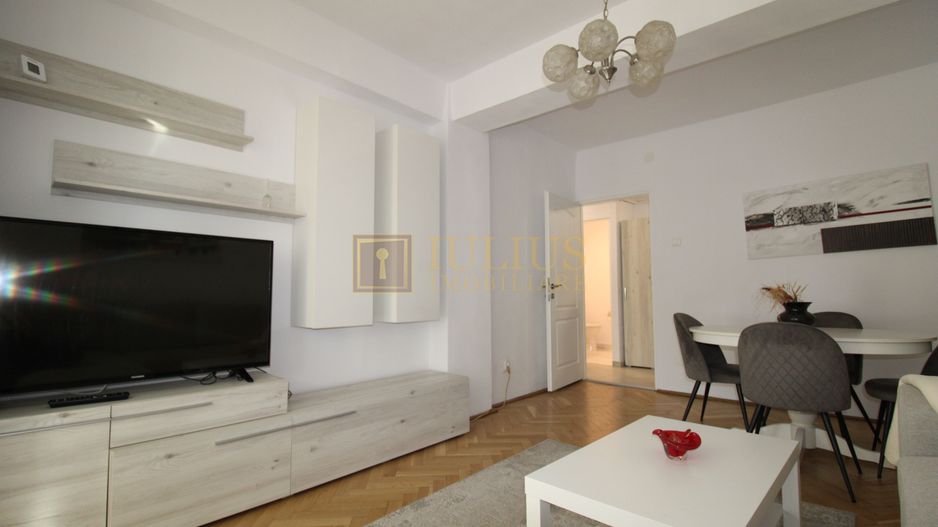 3 camere decomandate, balcon generos de 17 mp, bloc modernizat-Gh Lazăr - Poză 1