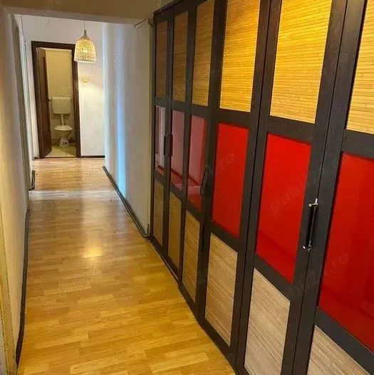 De vanzare Apartament 4 camere LUJERULUI - Poză 8