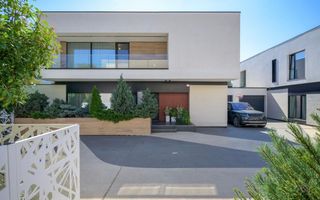 Vilă 2019 cu piscină și garaj amenajat ca locuință pentru personal-Iancu Nicolae - Poză 1