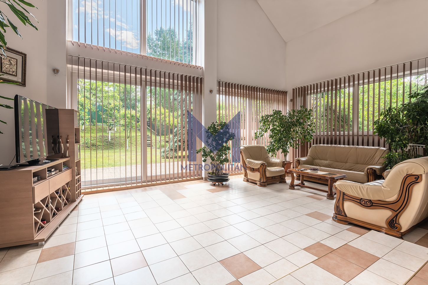 Vilă cu 1.350 mp teren în mijlocul orașului Grădina Botanică - Poză 7