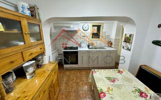 Casa 3 camere, central, mobilata, utilata, Campina, Prahova - Poză 5