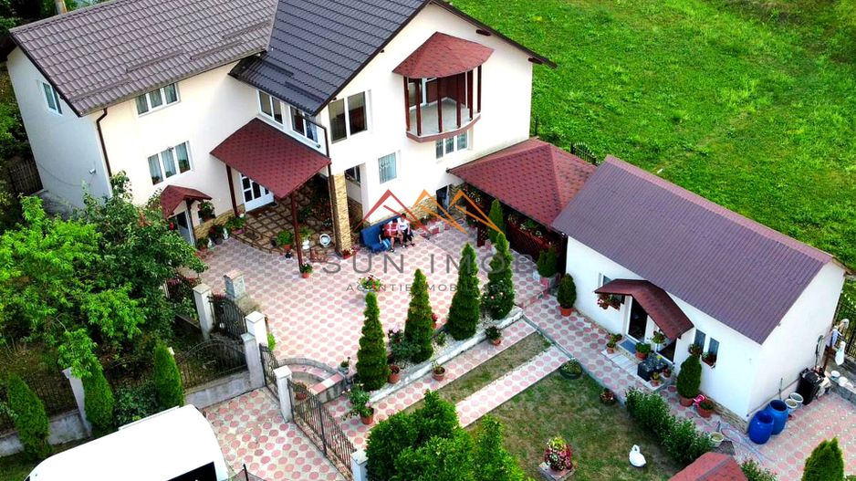 Casa 4 camere, anexe, recent renovata, foisor, teren 781mp, Izvoru, DB - Poză 4