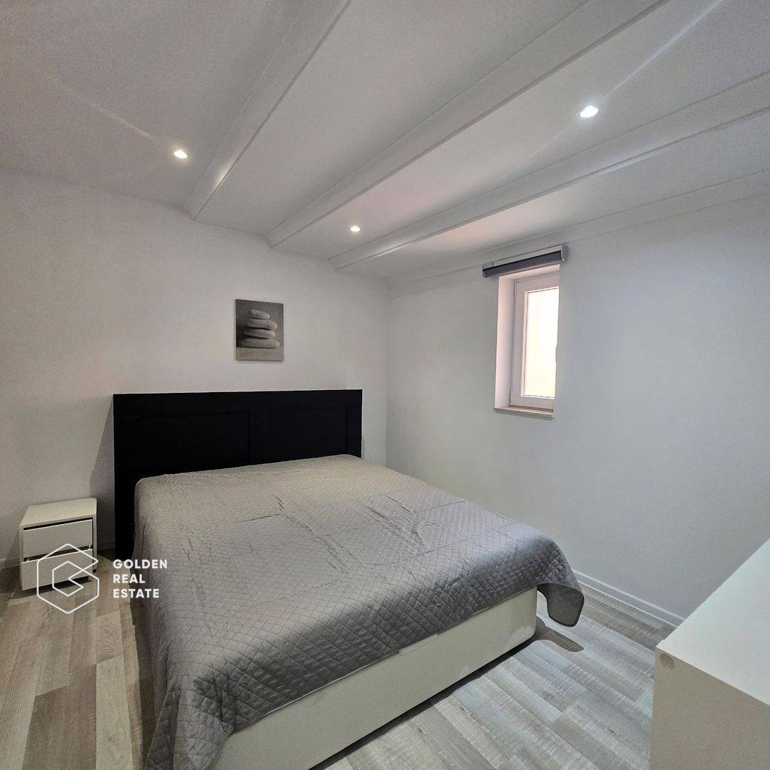 Casă cu design deosebit în Vladimirescu - Poză 9